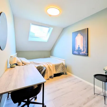 Penthouse In The Middle Of The Center - 5 Bedrooms - Fully Furnnished And Equipped - Parking * Skien