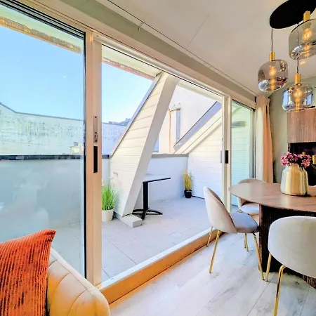 Penthouse In The Middle Of The Center - 5 Bedrooms - Fully Furnnished And Equipped - Parking Apartament Skien