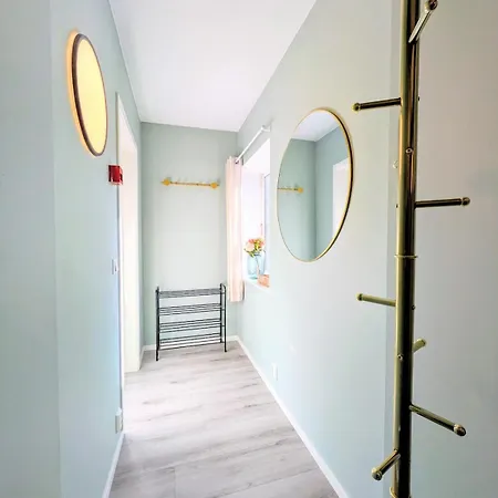 Apartament Penthouse In The Middle Of The Center - 5 Bedrooms - Fully Furnnished And Equipped - Parking